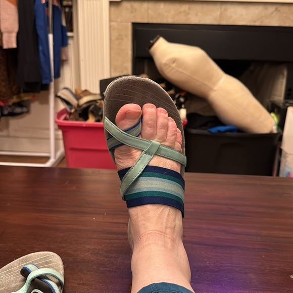 Merrell gray and teal women’s sandals size 10 - Picture 5 of 5